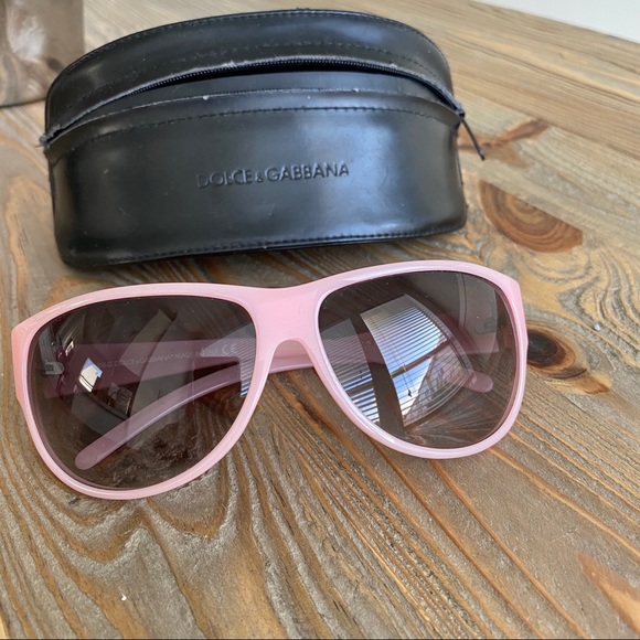 Pink Dolce & Gabbana sunglasses and case - Picture 5 of 8